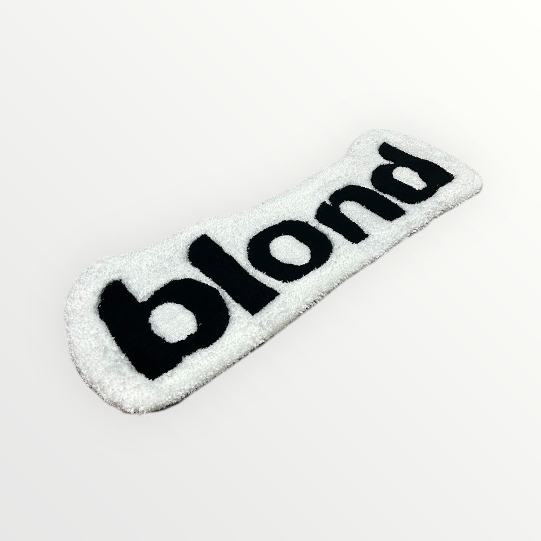 BLONDE